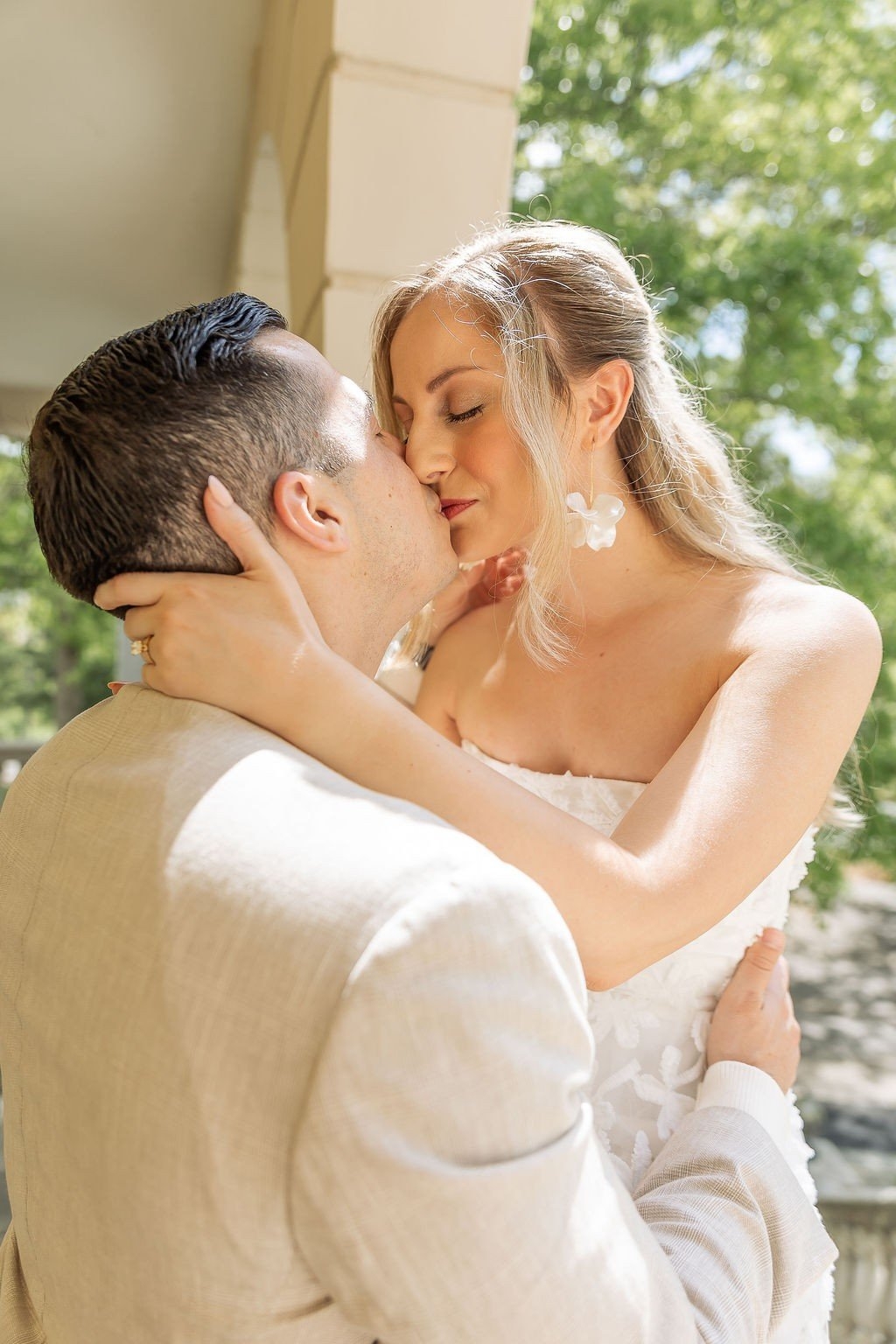 carousel-hero-element image-0