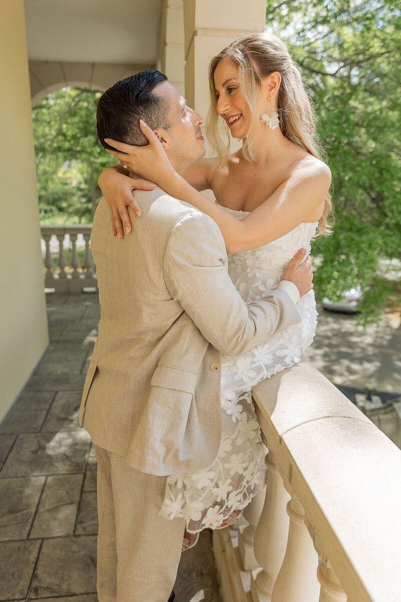 carousel-hero-element image-1