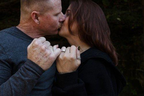 mobile - carousel-hero-element image-4