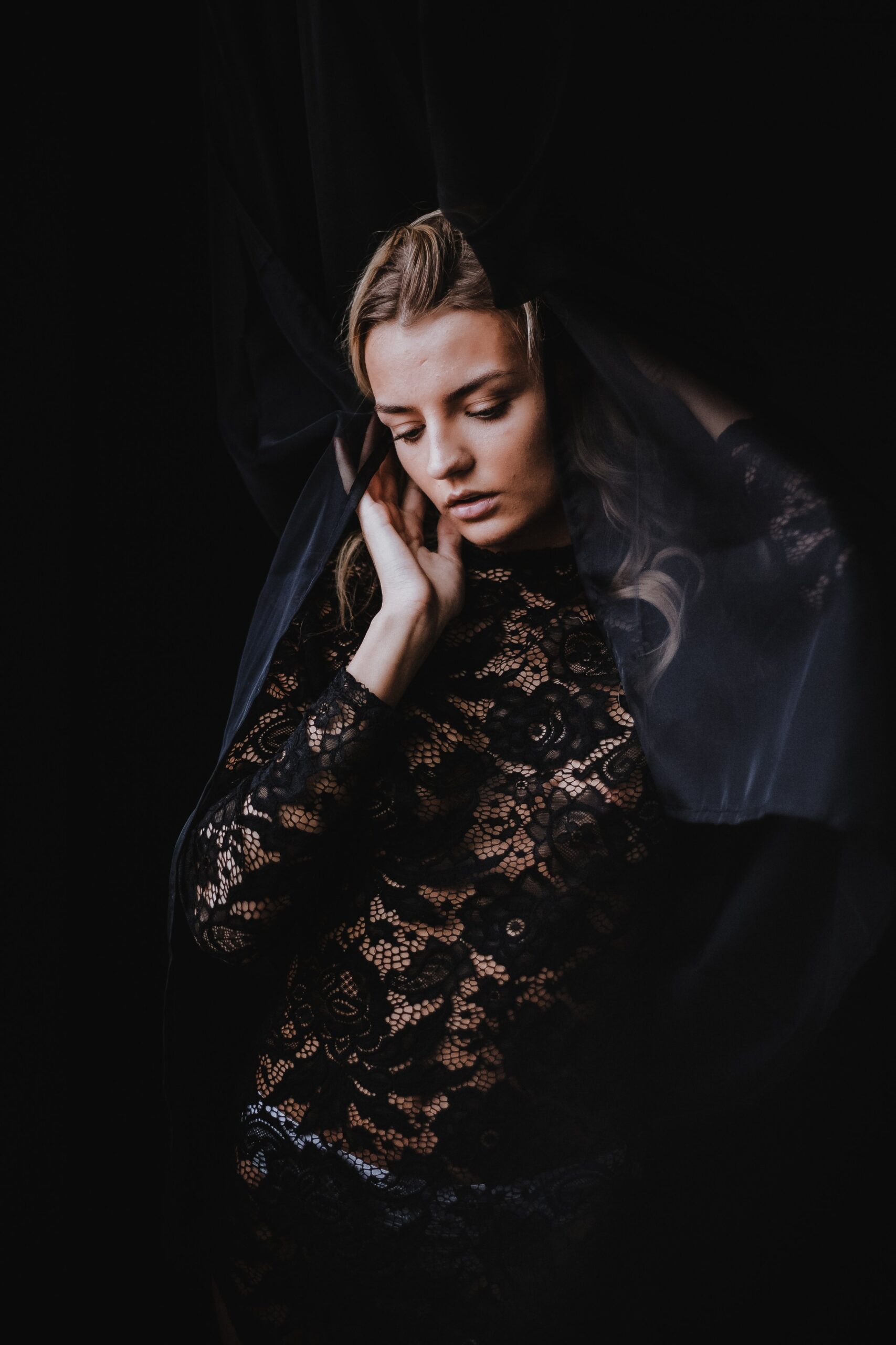 fashionIntimates.Annie.Portaits-16.jpg