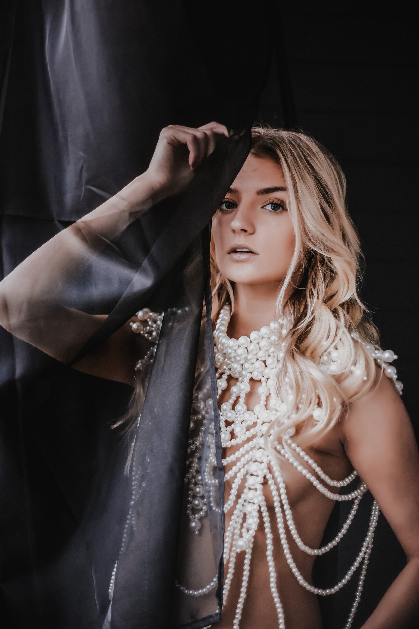 fashionIntimates.Annie.Portaits-20.jpg