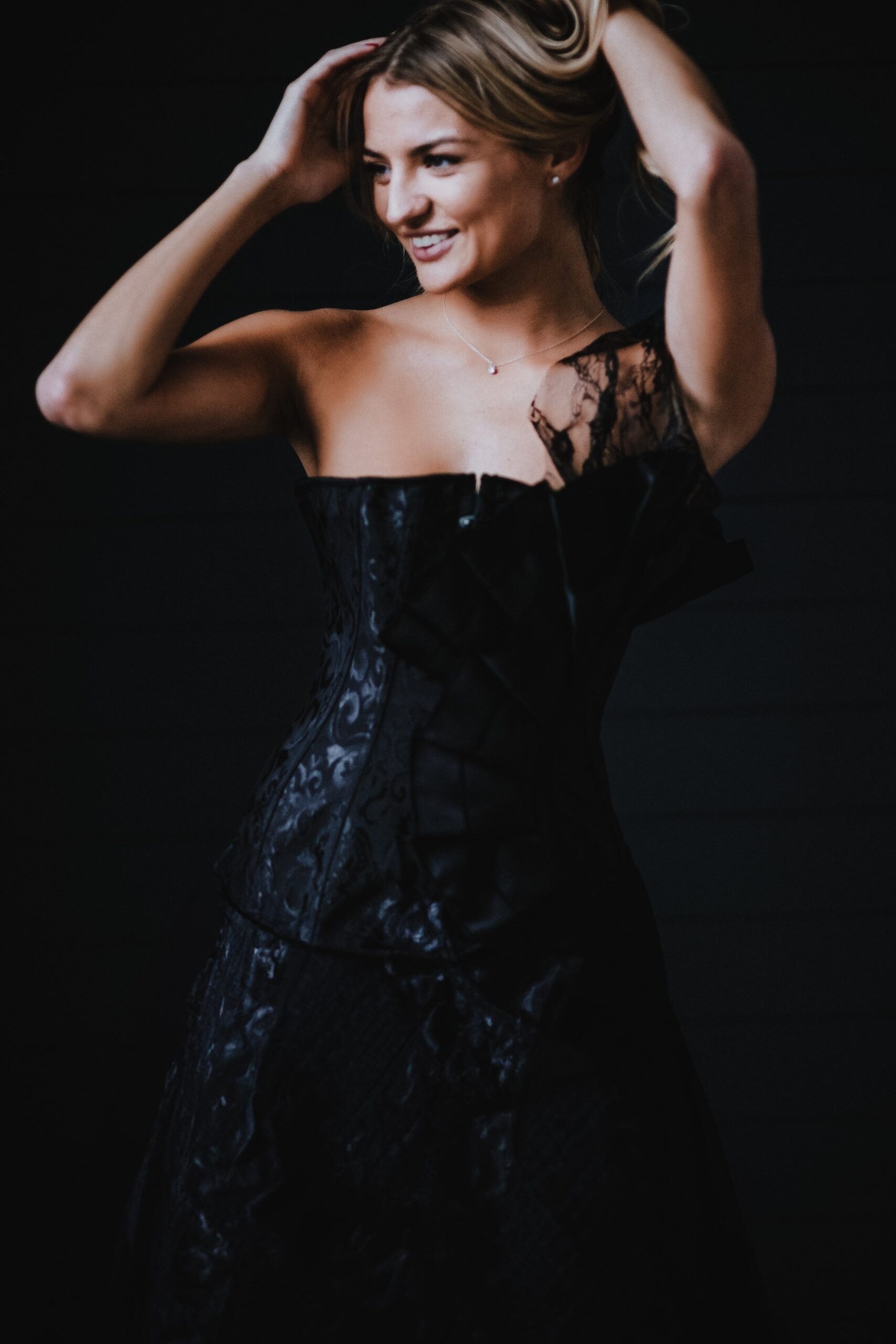 fashionIntimates.Annie.Portaits-7.jpg